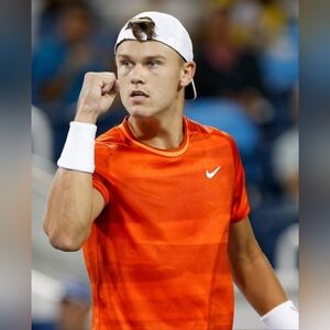 NikeCourt Advantage Dri-FIT Tennis Top Team Orange Men Medium Tall